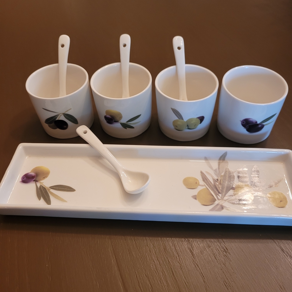 Provence Olive Design Serveware Set